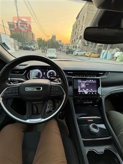 جیپ L گراند شیرۆکی